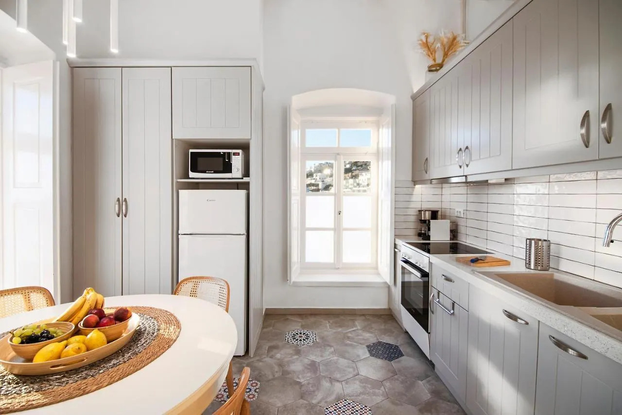 Pietra Bianca 1891 Suites Mykonos Town